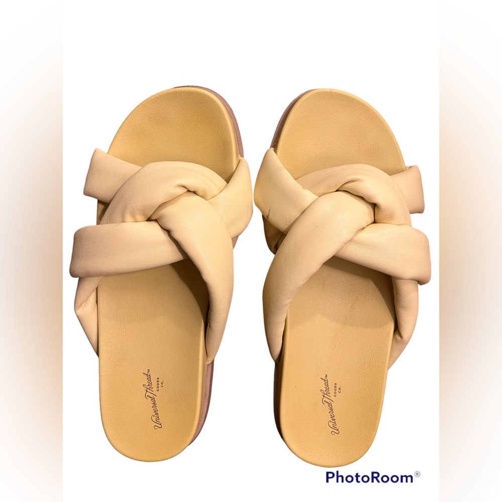 Open toe sandals